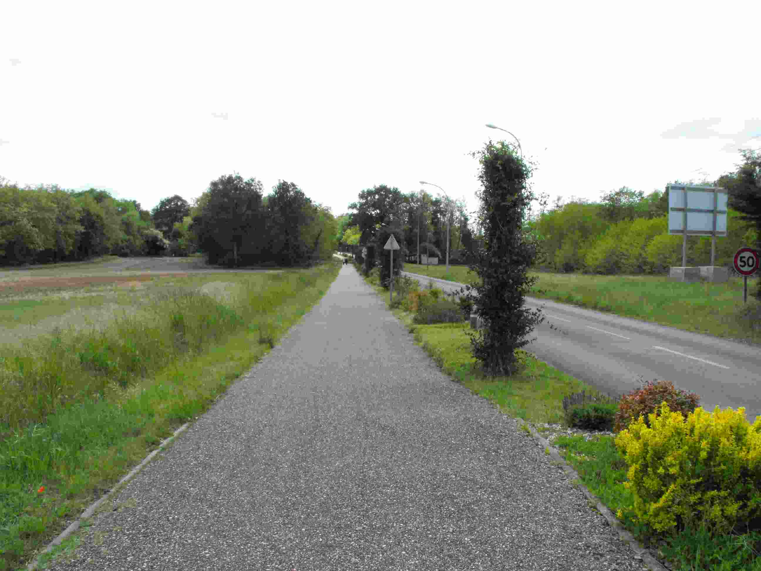 Piste cyclable dans Montlouis sur la Loire